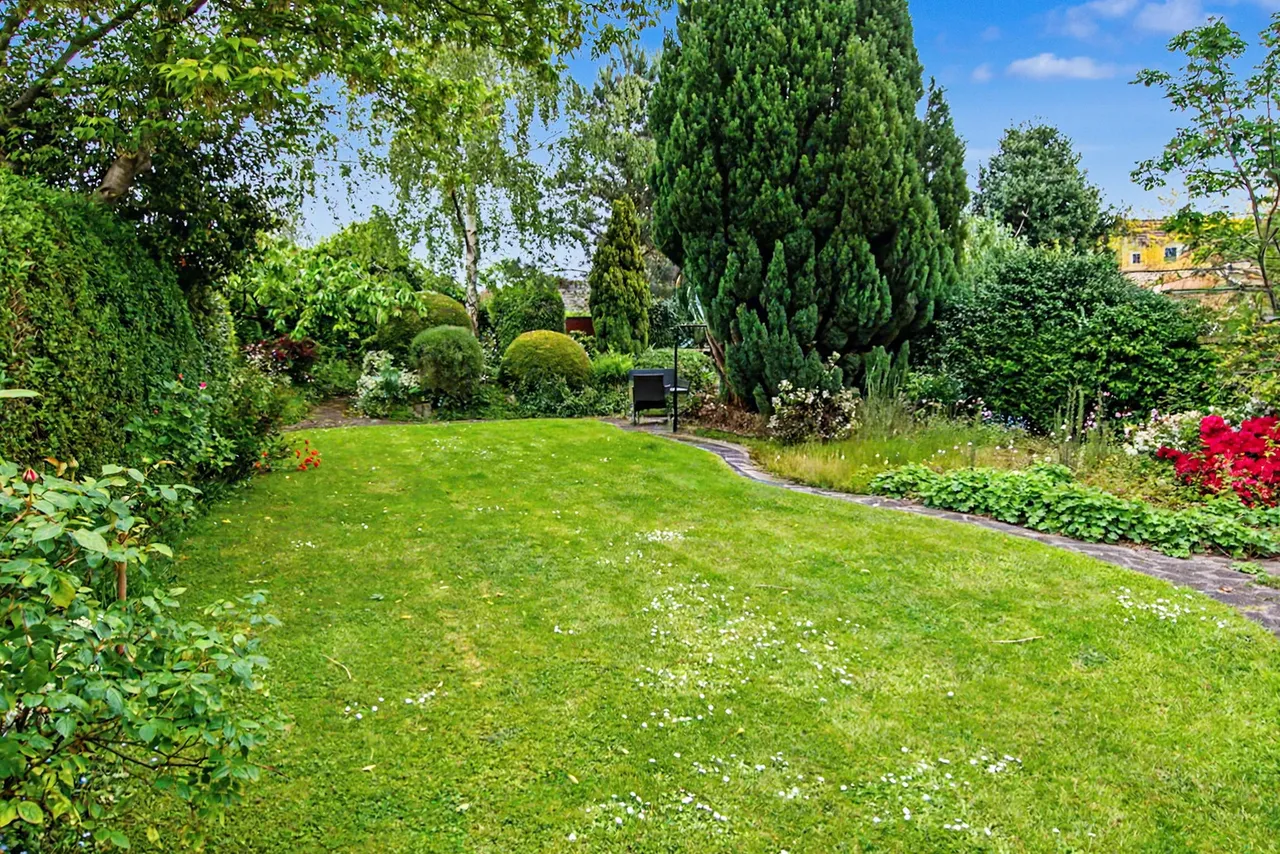 Fairholme Road, Davenham, CW9, photo 12