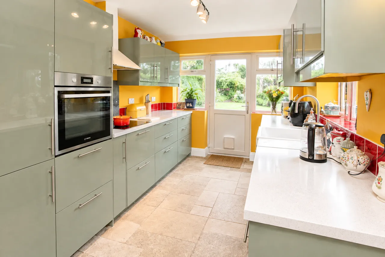 Fairholme Road, Davenham, CW9, photo 5