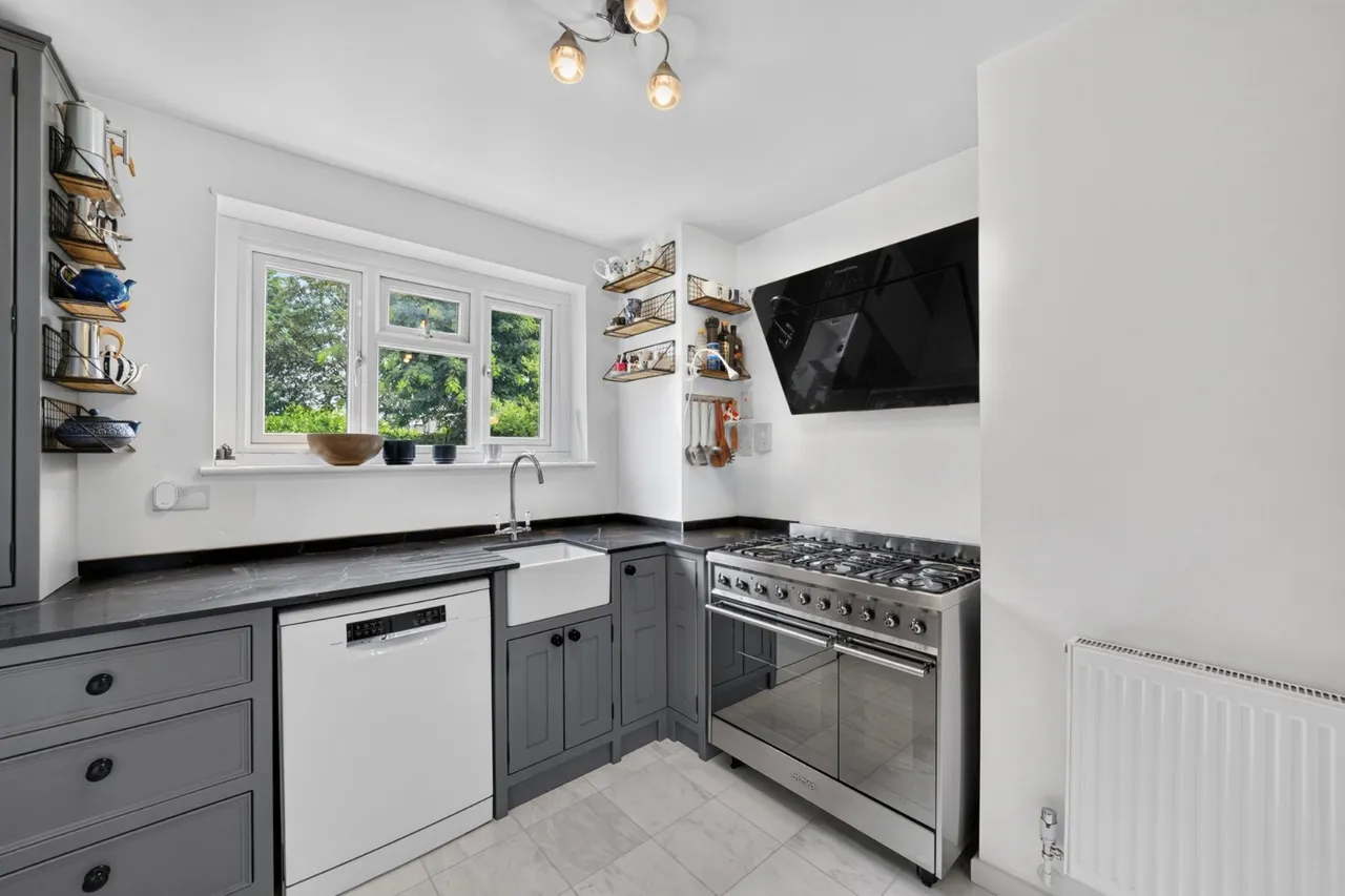 The Spinney, Castelnau, SW13, photo 2