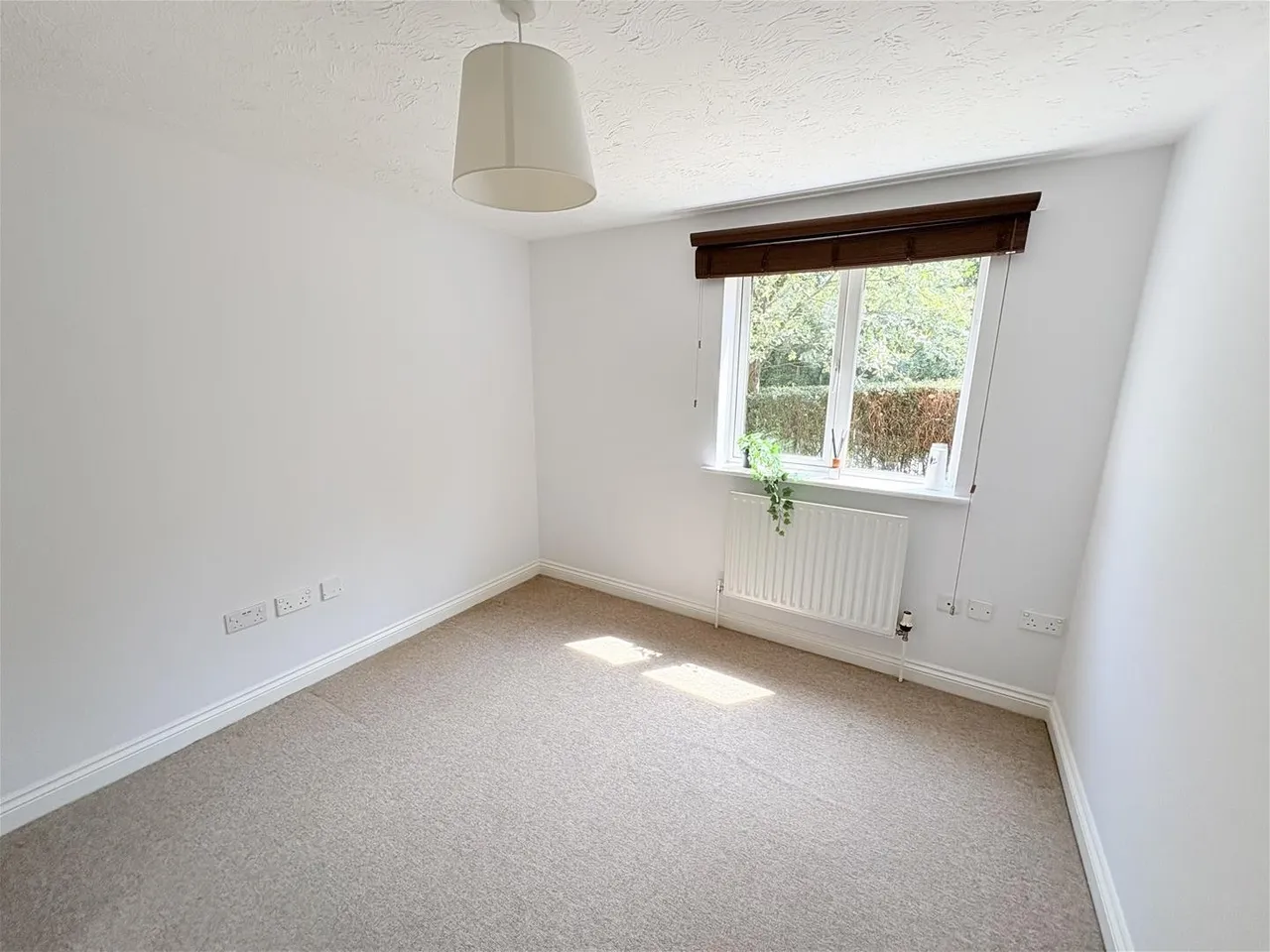 Yachtsman Close, Bursledon, Southampton, photo 7
