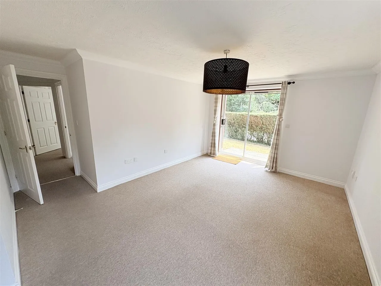 Yachtsman Close, Bursledon, Southampton, photo 6