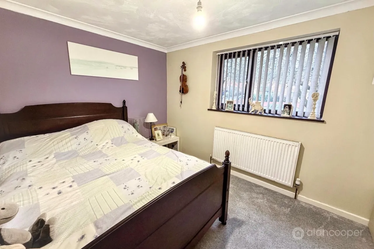 Queen Elizabeth Road, Nuneaton, CV10, photo 9