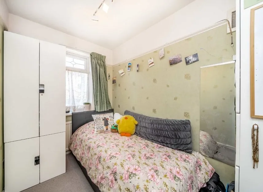 Lodore Gardens, Kingsbury, NW9, photo 8