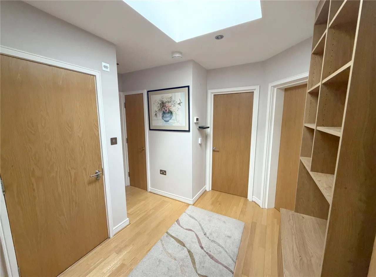 Holders Hill Road, London, NW7, photo 11