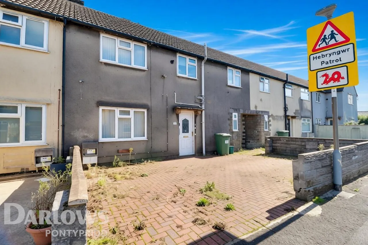 3 bed house for sale, Llantrisant Road, Pontypridd