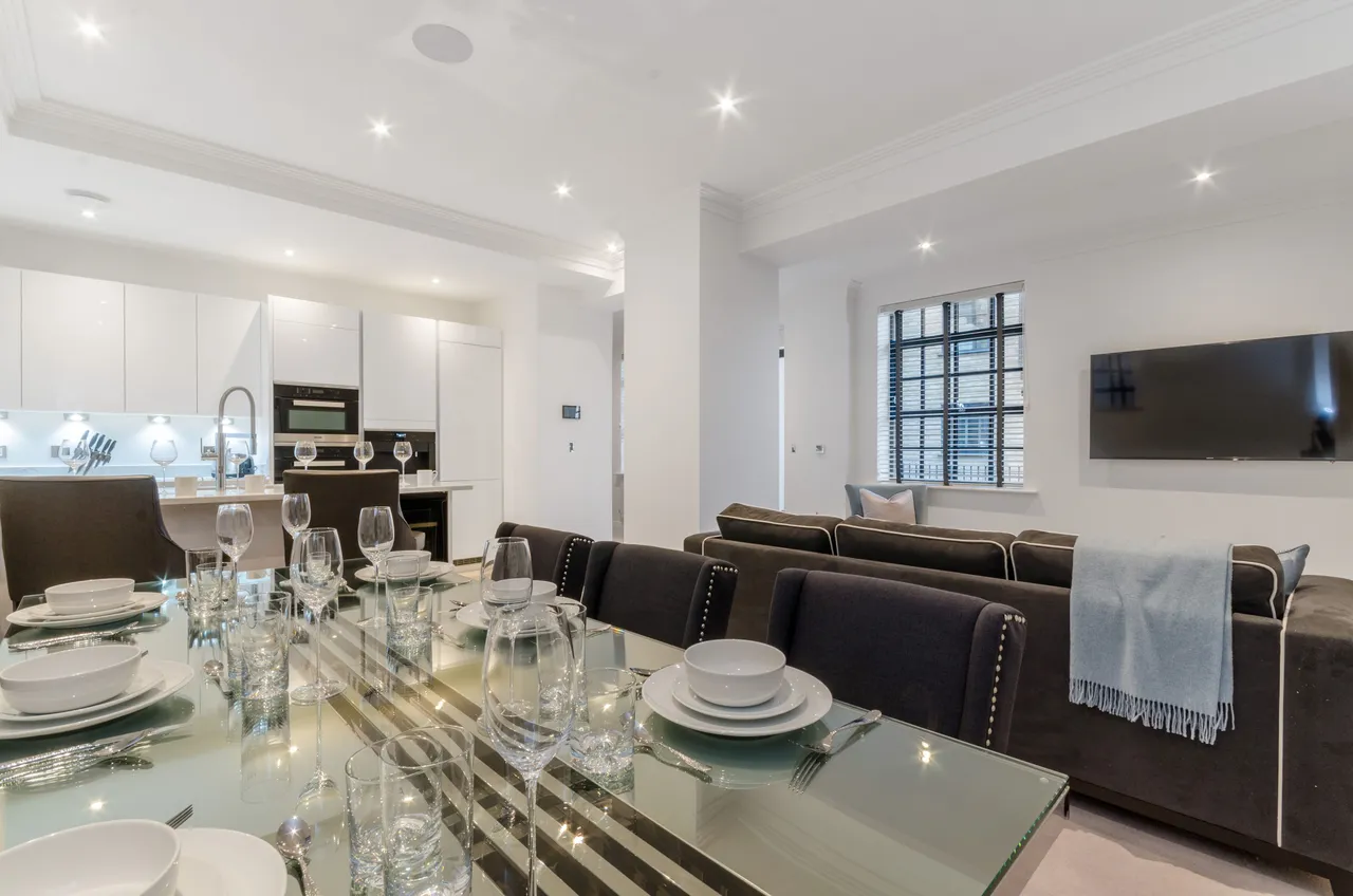 2 bed flat to rent — 6 Palace Wharf, Rainville Road, London