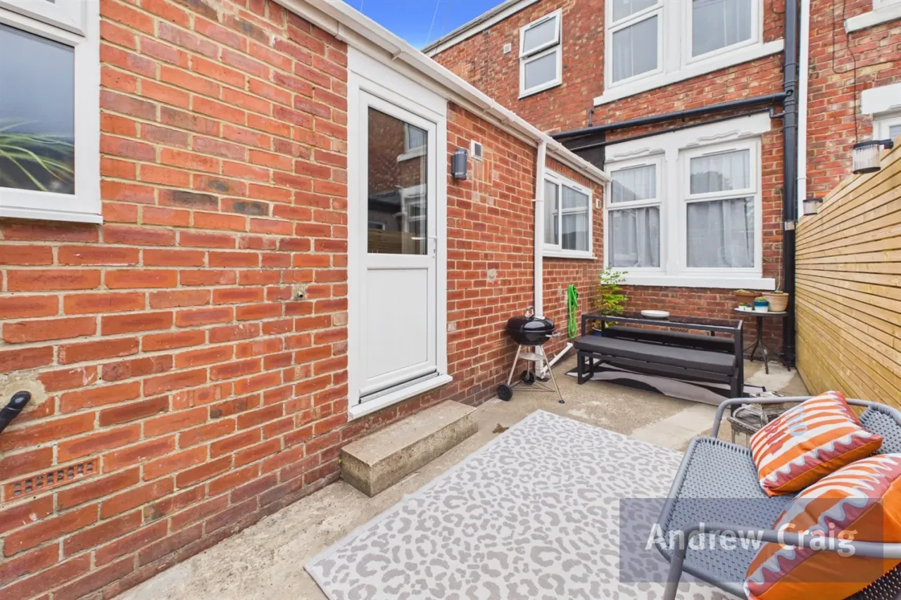 Beckenham Avenue, East Boldon, NE36, photo 19