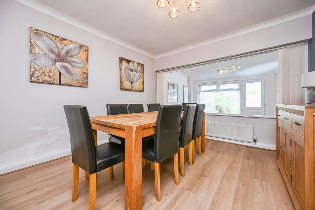 Debra Close, Melling, L31, photo 11