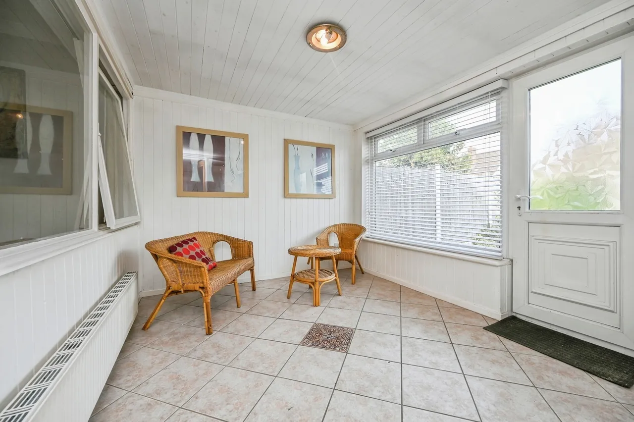 Debra Close, Melling, L31, photo 12