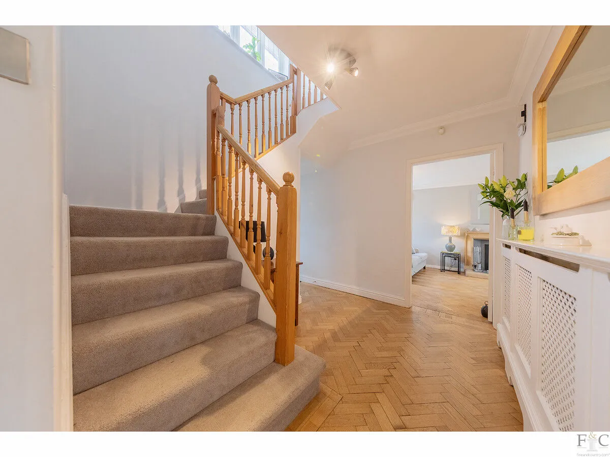 Stoughton Road, Oadby, LE2, photo 8