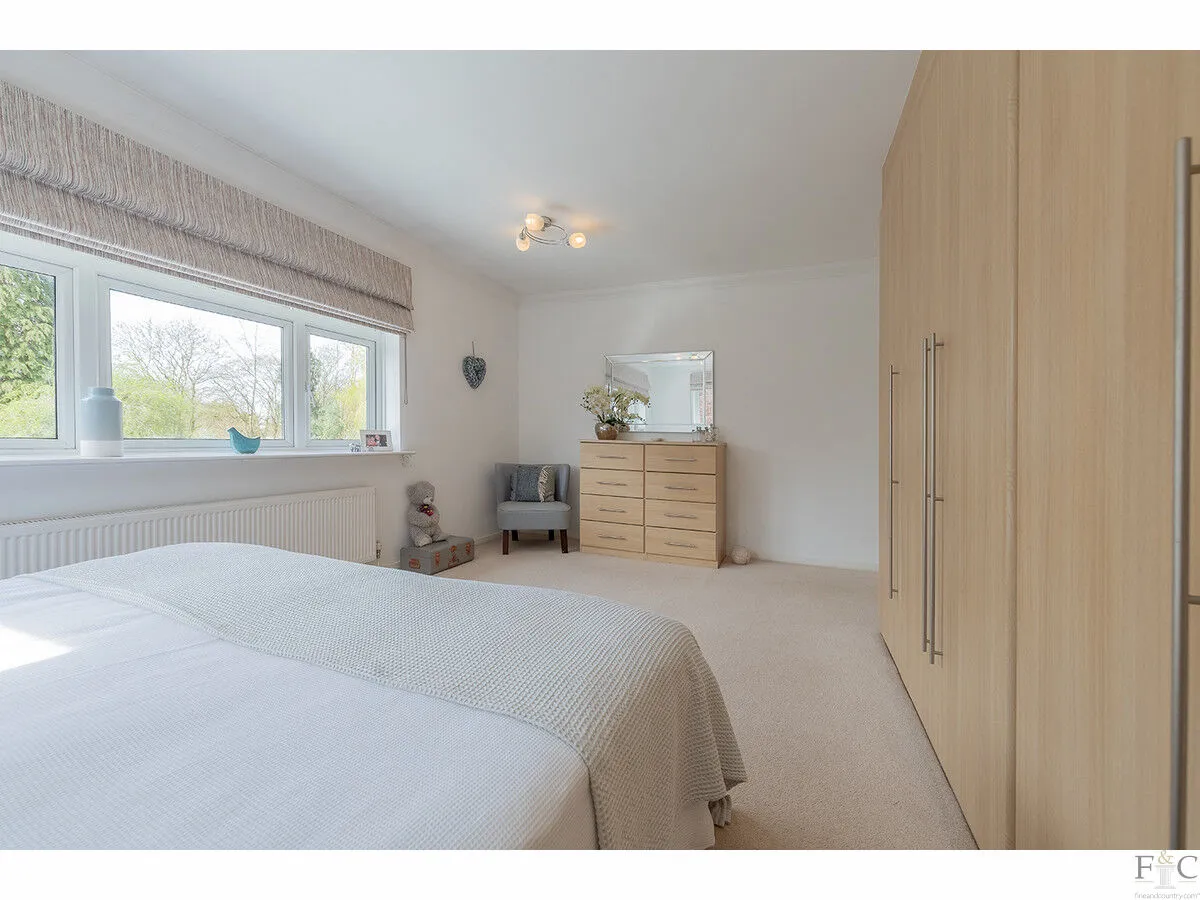 Stoughton Road, Oadby, LE2, photo 23