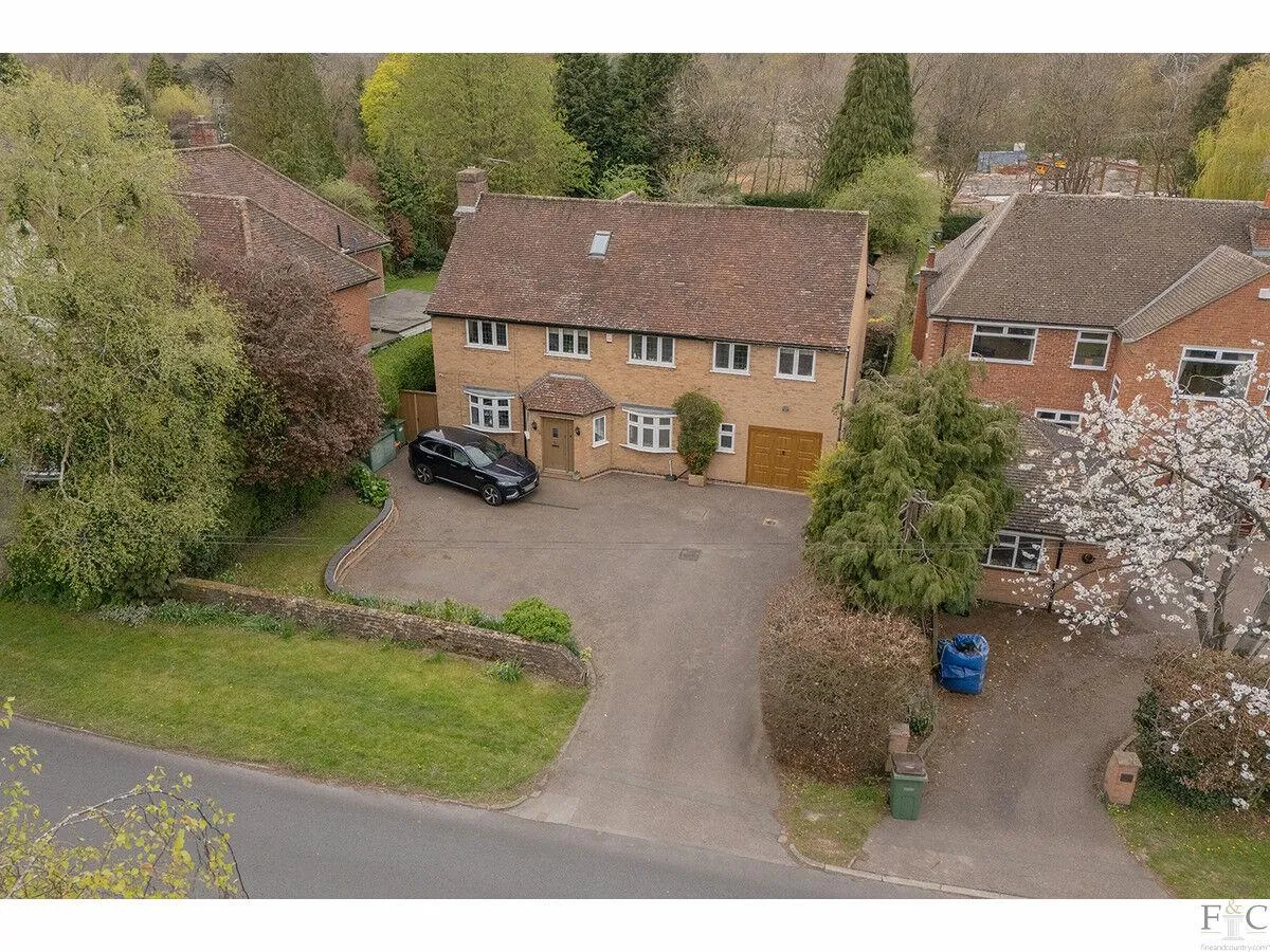 Stoughton Road, Oadby, LE2, photo 41