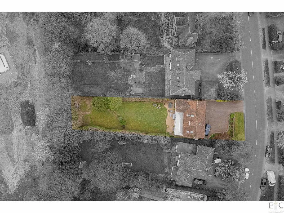 Stoughton Road, Oadby, LE2, photo 42