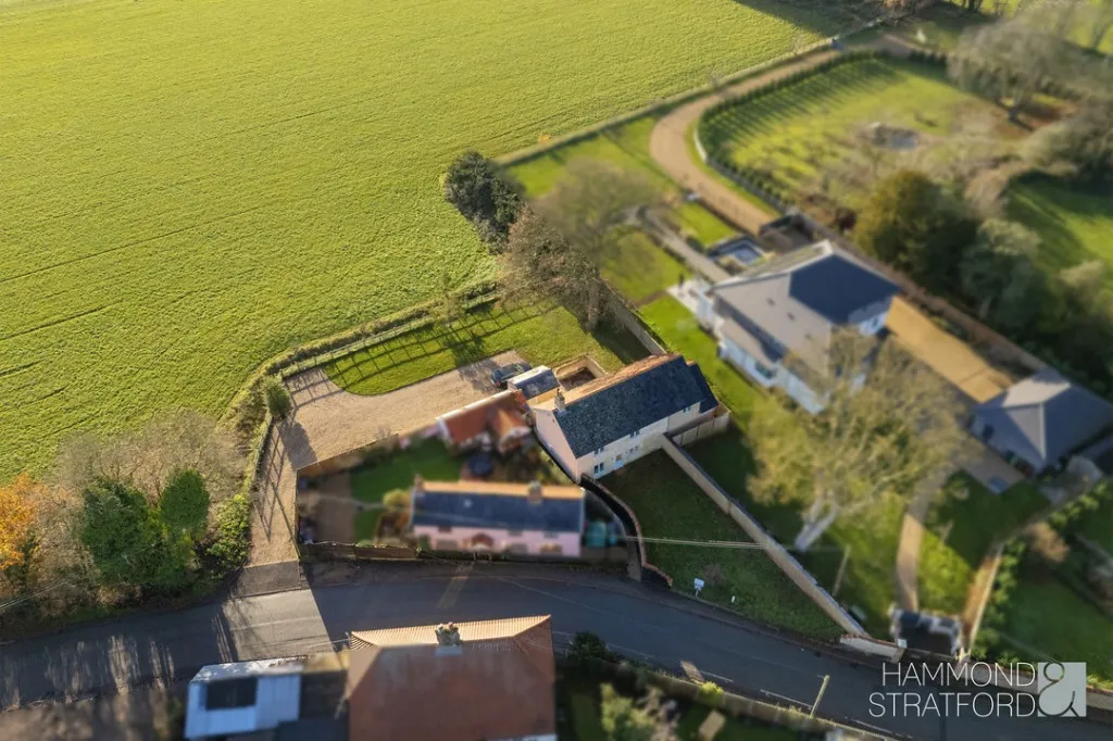 4 bed house for sale, Watton Road, Shropham