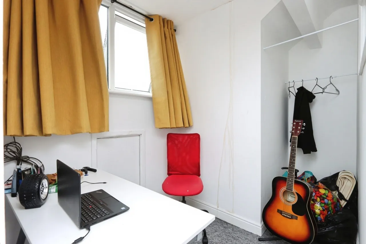 Alderson Road, Sheffield, South Yorkshire, S2, photo 14