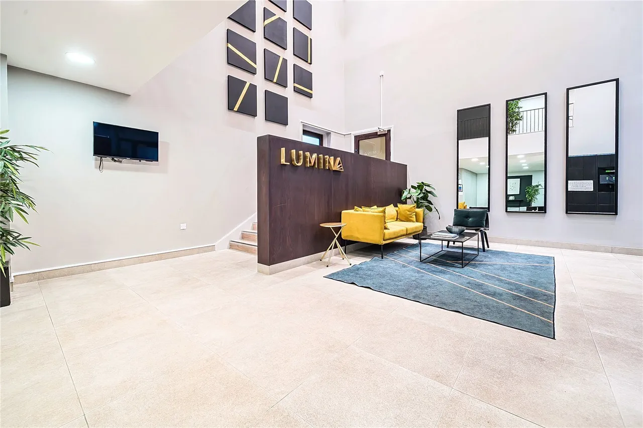 Pembroke Broadway, Camberley, GU15, photo 13