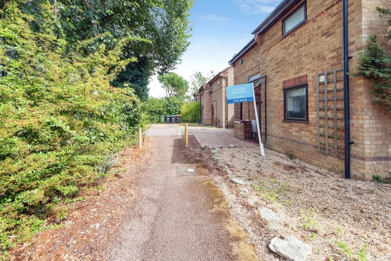 Faraday Drive, Shenley Lodge, MK5, photo 3
