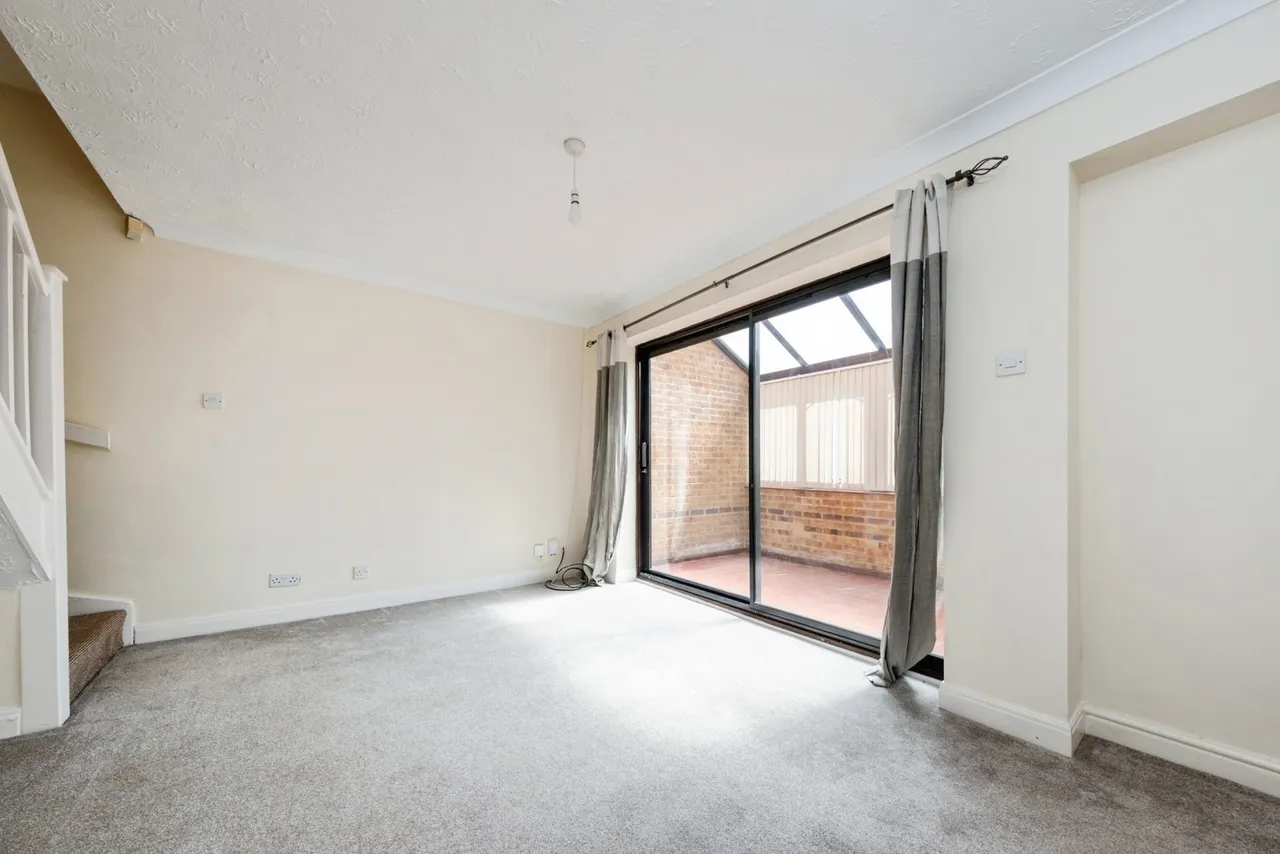 Faraday Drive, Shenley Lodge, MK5, photo 7