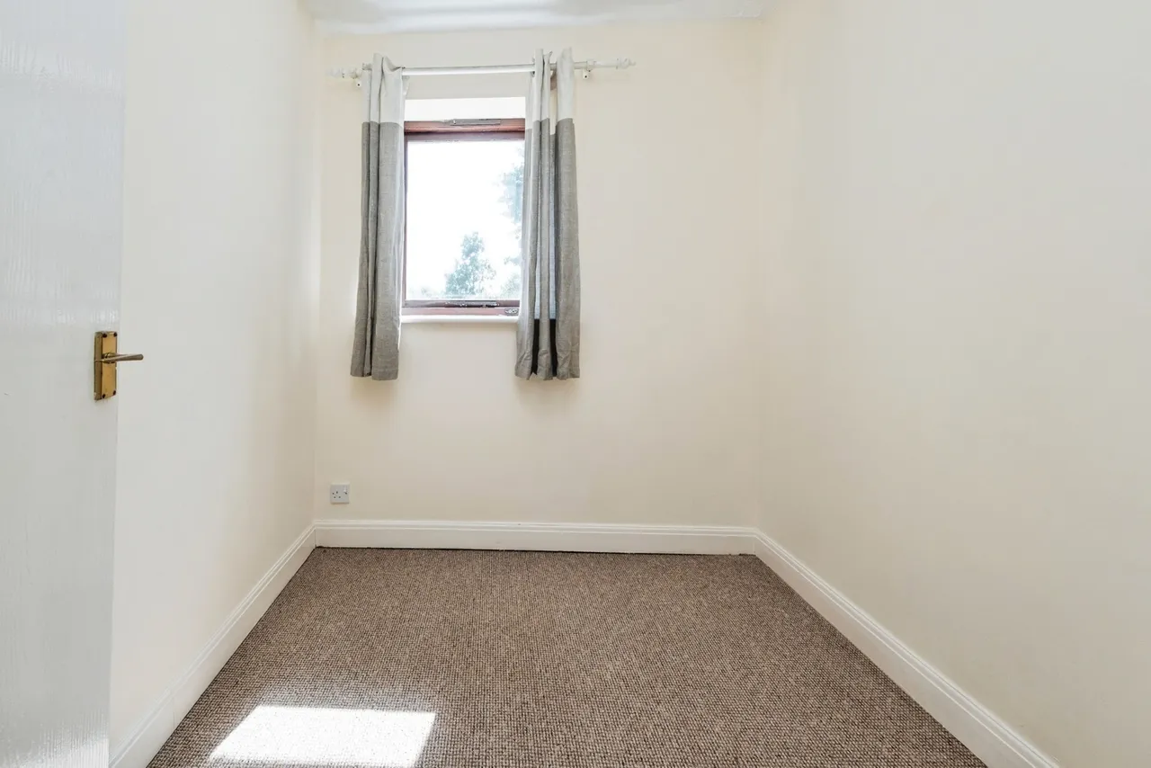 Faraday Drive, Shenley Lodge, MK5, photo 12