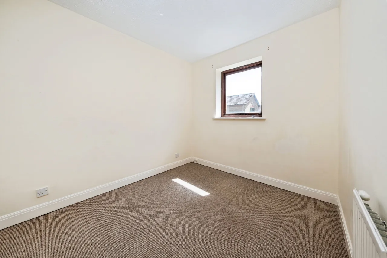 Faraday Drive, Shenley Lodge, MK5, photo 9