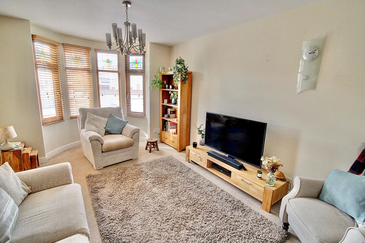 Newdigate Road, Bedworth, CV12, photo 6
