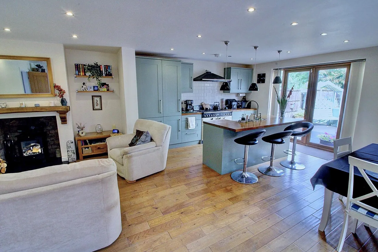 Newdigate Road, Bedworth, CV12, photo 2