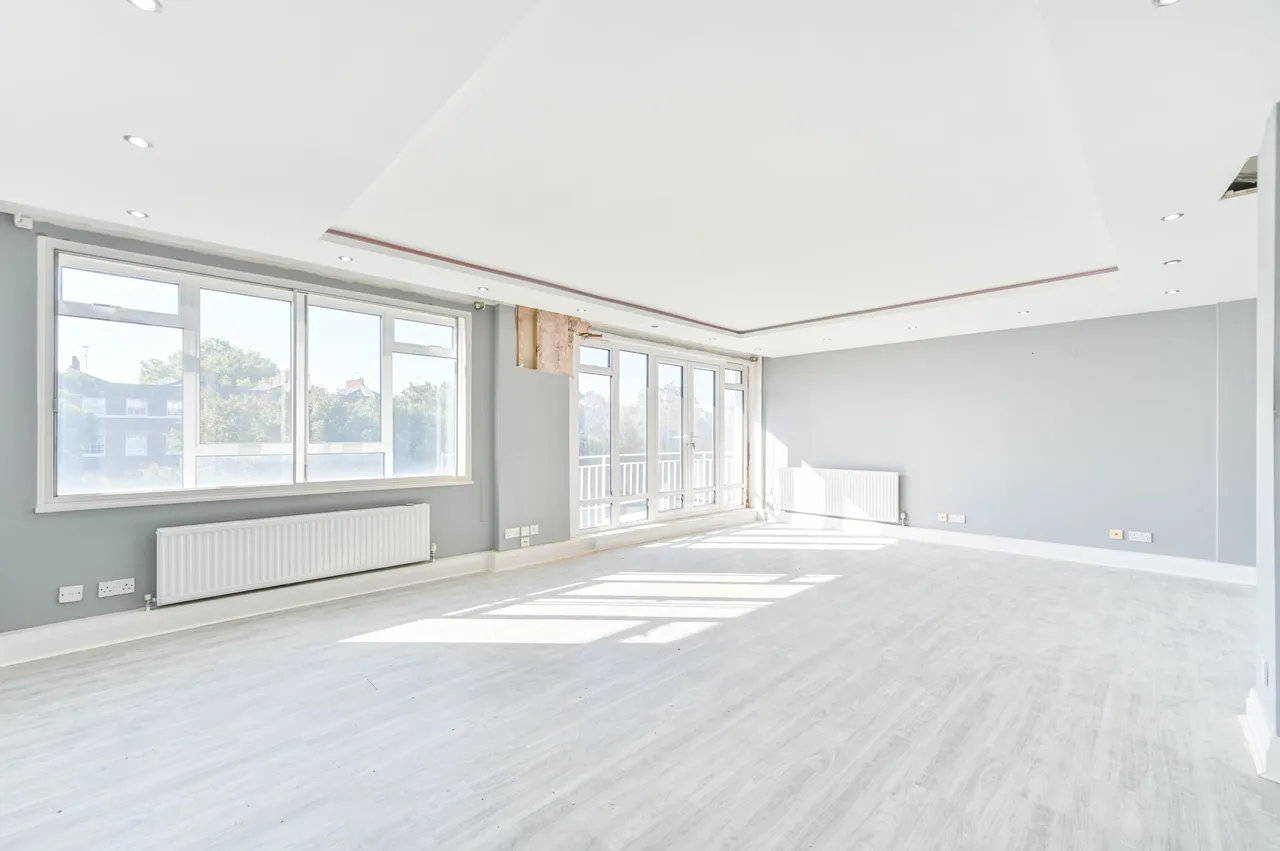 3 bed flat for sale — 6 Kenbrook House, Kensington High Street, London