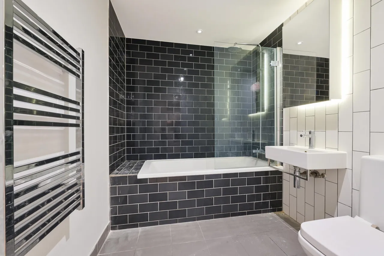 Pinnacle House, Royal Wharf, E16, photo 7