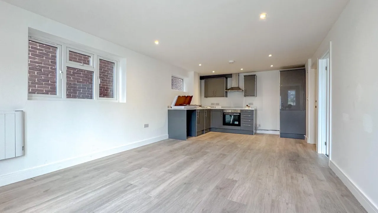 Crossbrook Street, Cheshunt, EN8, photo 2