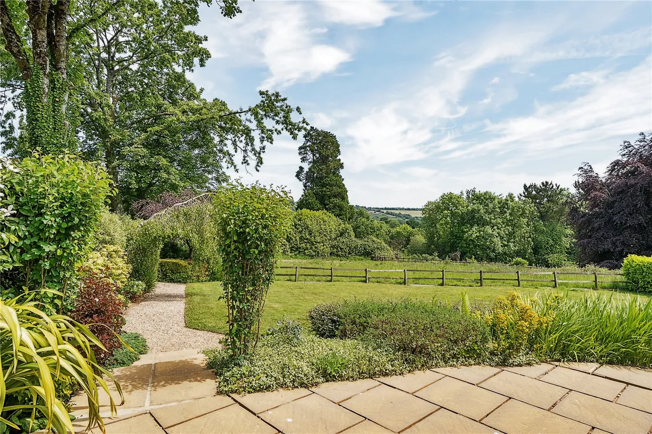 Widworthy Court, Wilmington, Honiton, Devon, EX14 9JN, photo 2