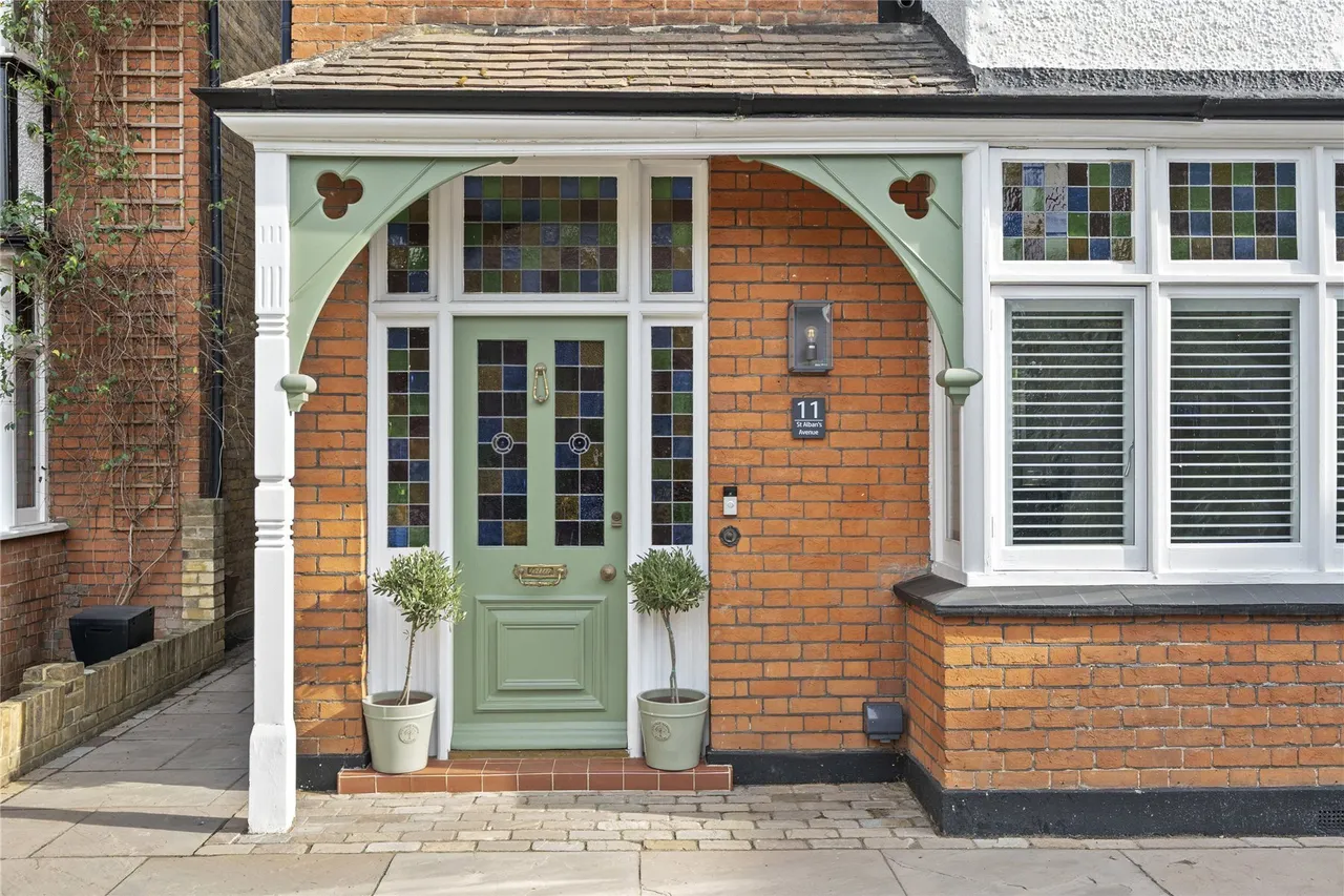 St. Albans Avenue, Weybridge, KT13, photo 21