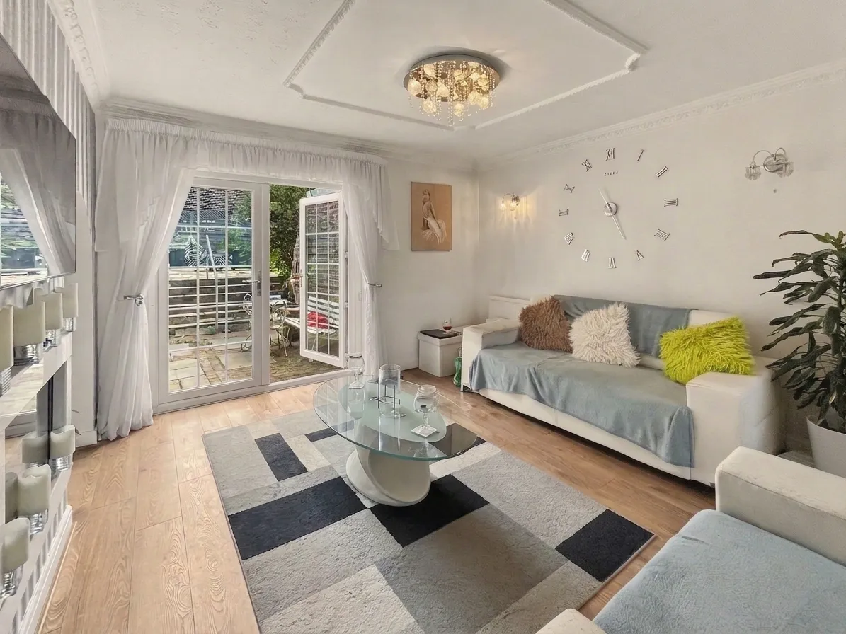 Bury New Road, Whitefield, M45, photo 6