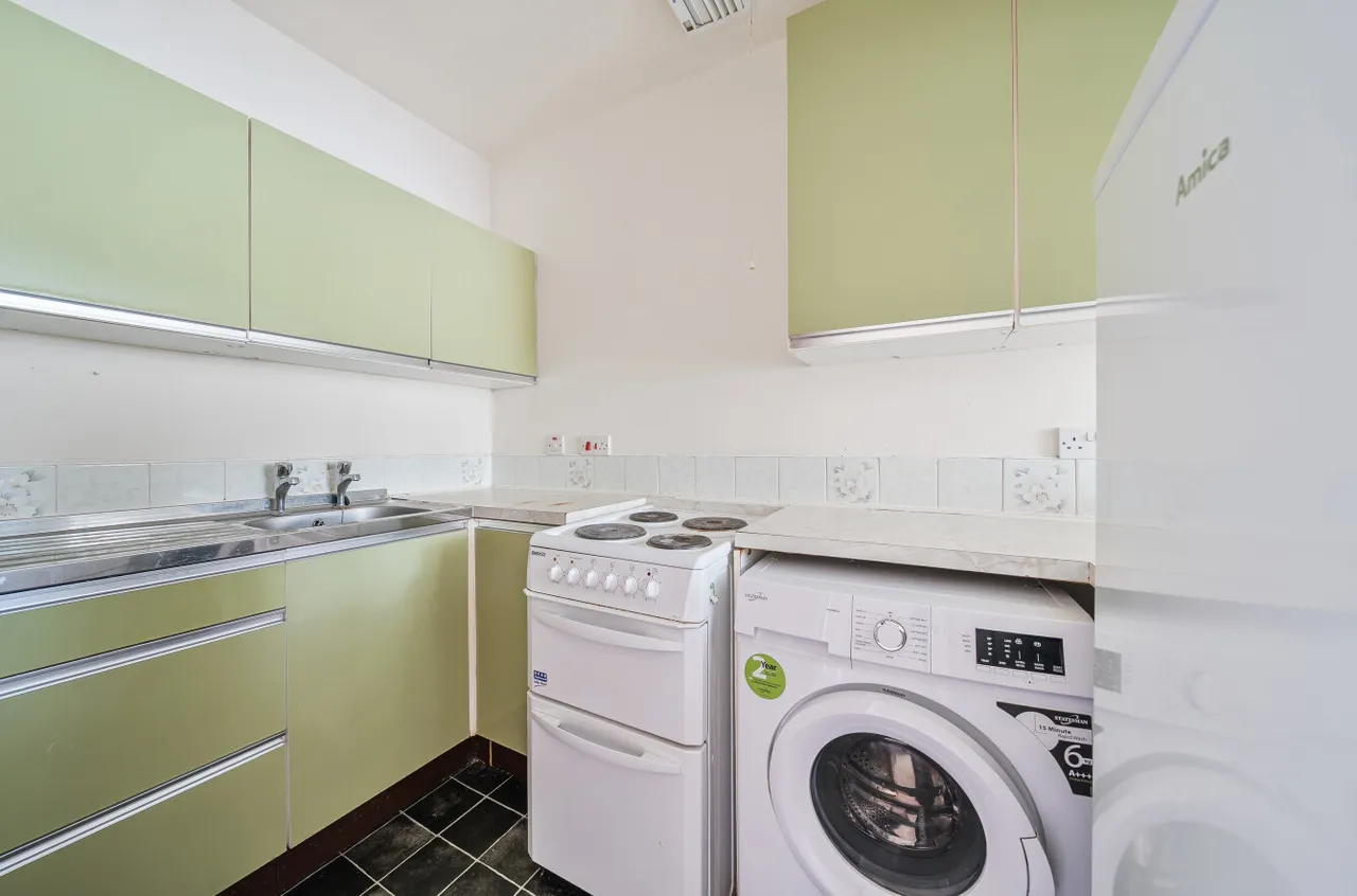 Woodhall Drive, Kirkstall, LS5, photo 4