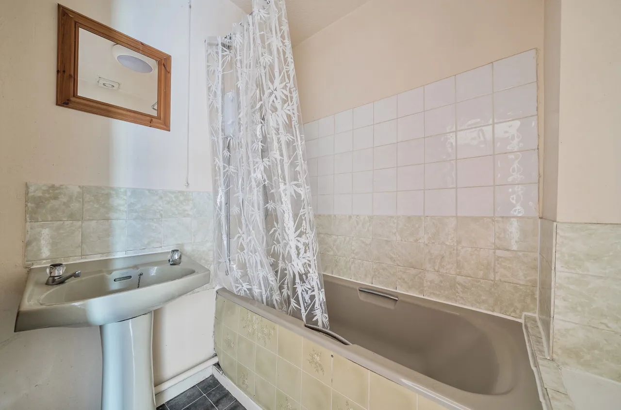Woodhall Drive, Kirkstall, LS5, photo 10