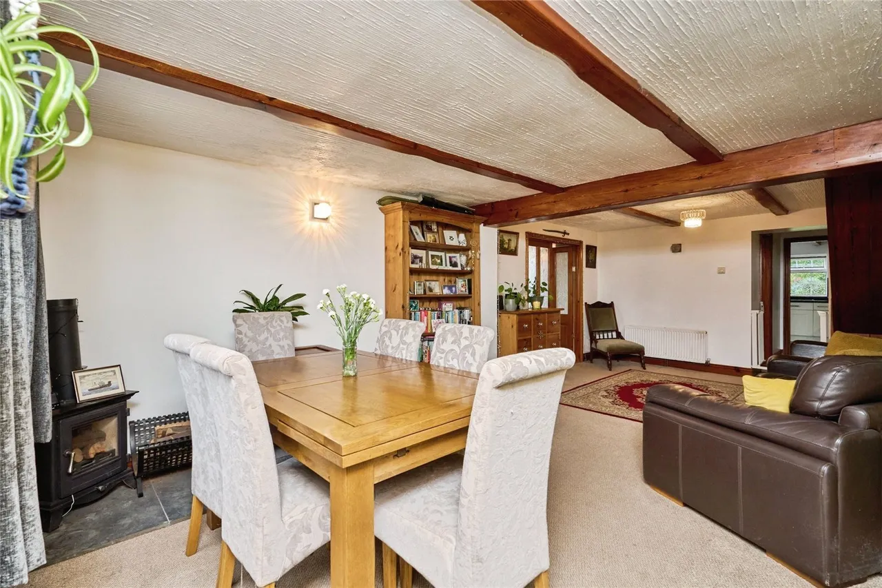 Wyatts Lane, Cowes, PO31, photo 7