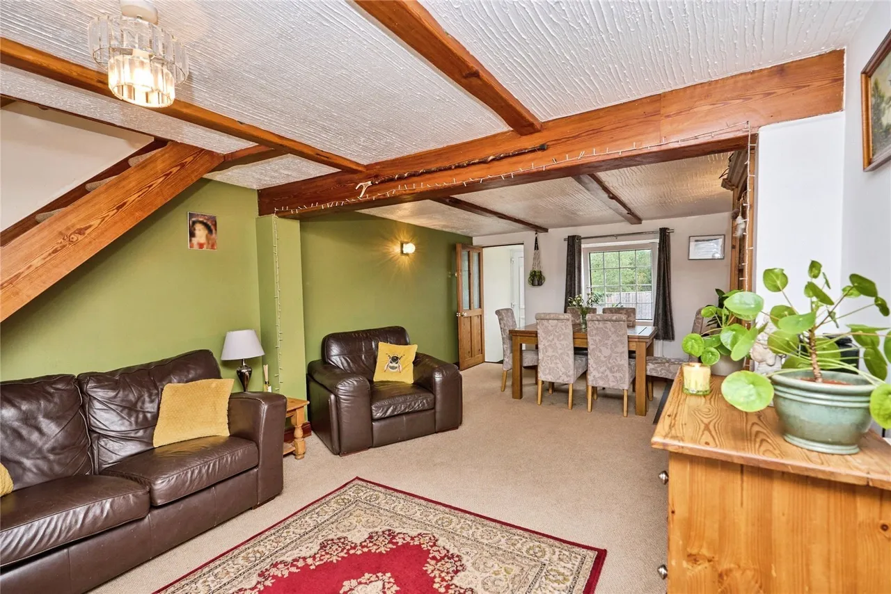 Wyatts Lane, Cowes, PO31, photo 6