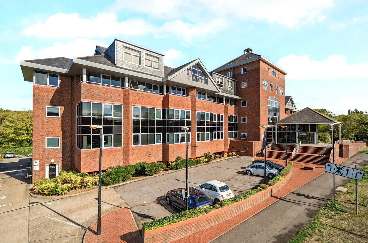 1 bed flat for sale, Ladymead, Guildford, GU1