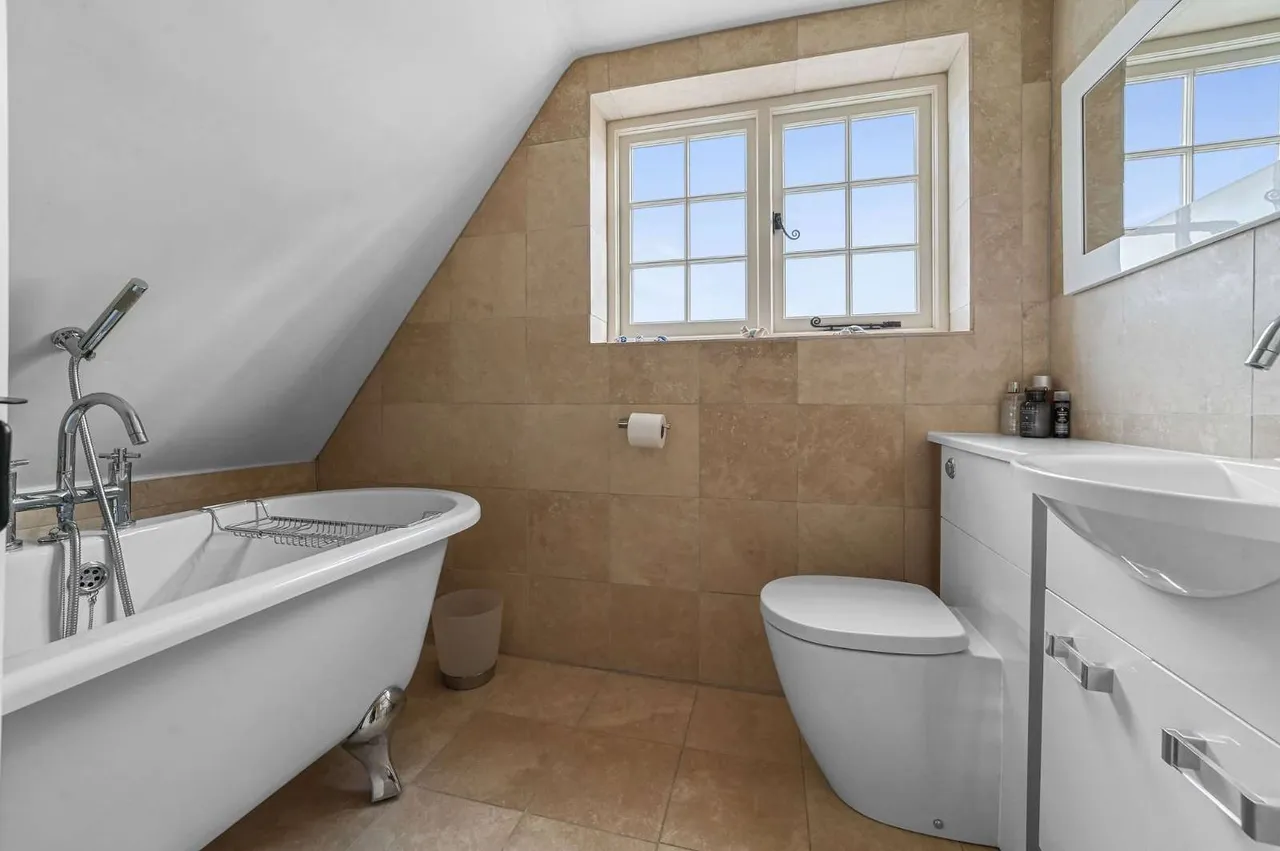 Brettenham, Ipswich, Suffolk, IP7 7PA, photo 11