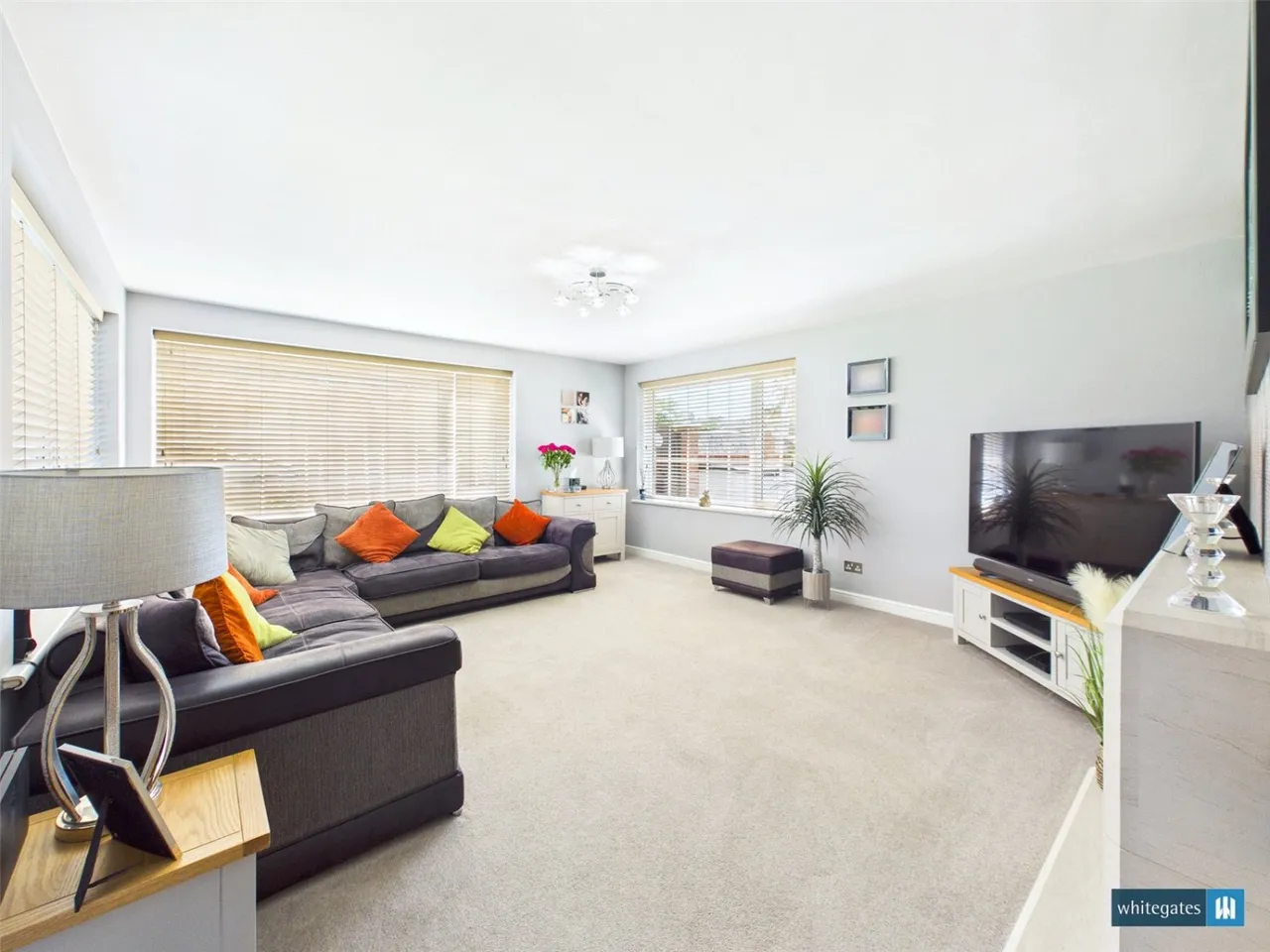 Millard Avenue, Hatfield, DN7, photo 2