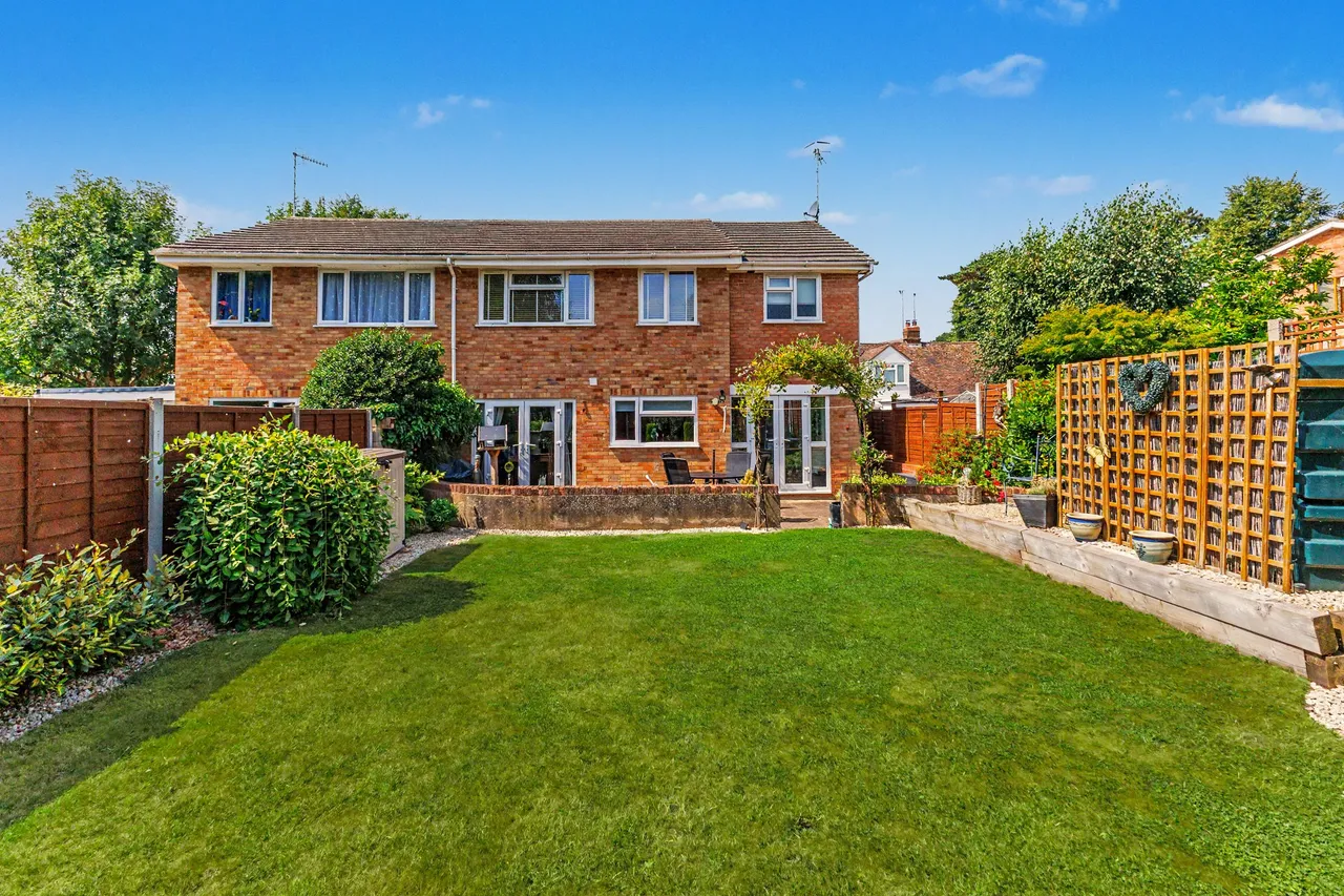 Brook Lane, Charlton, WR10, photo 2