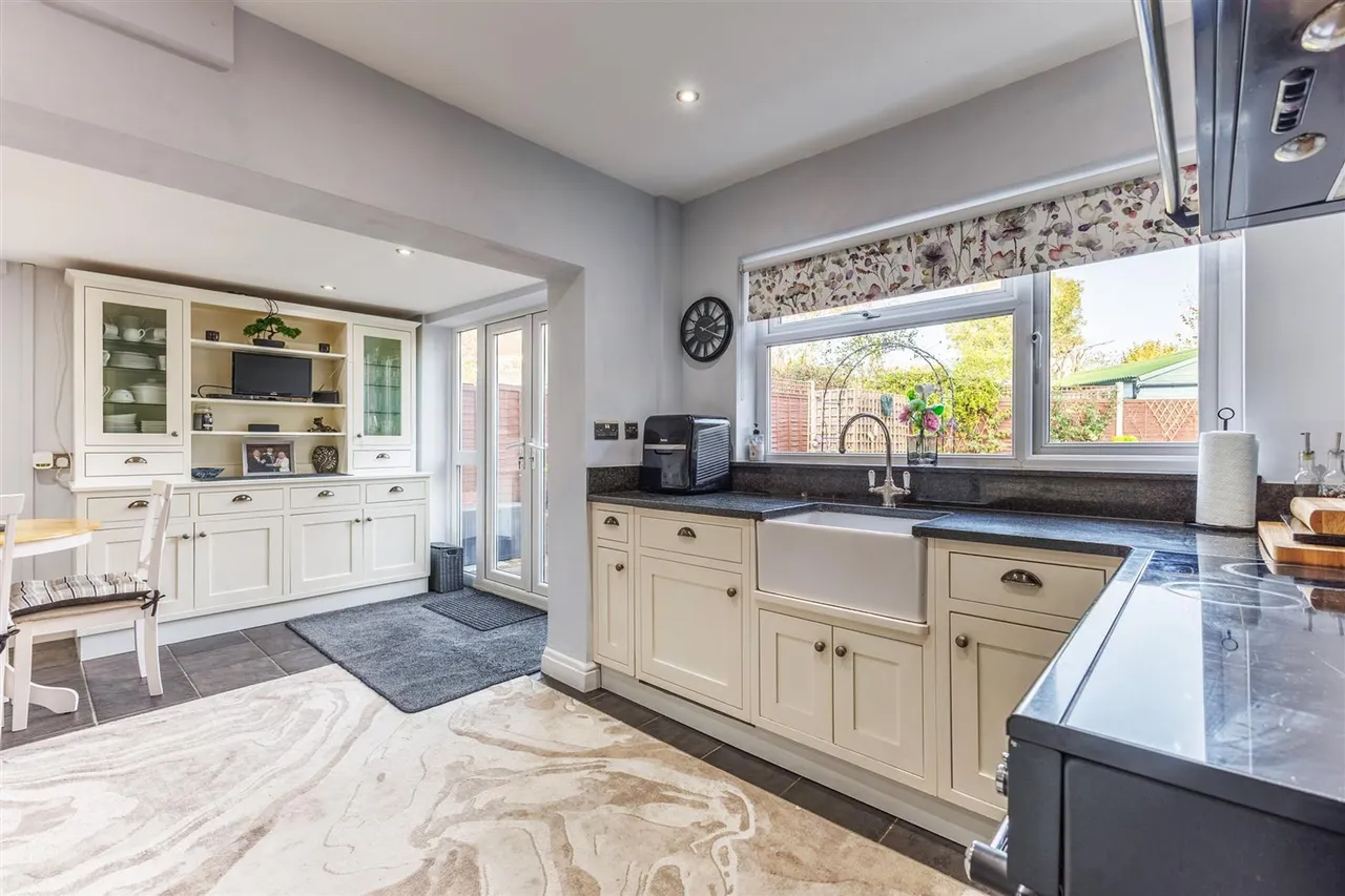 Brook Lane, Charlton, WR10, photo 4