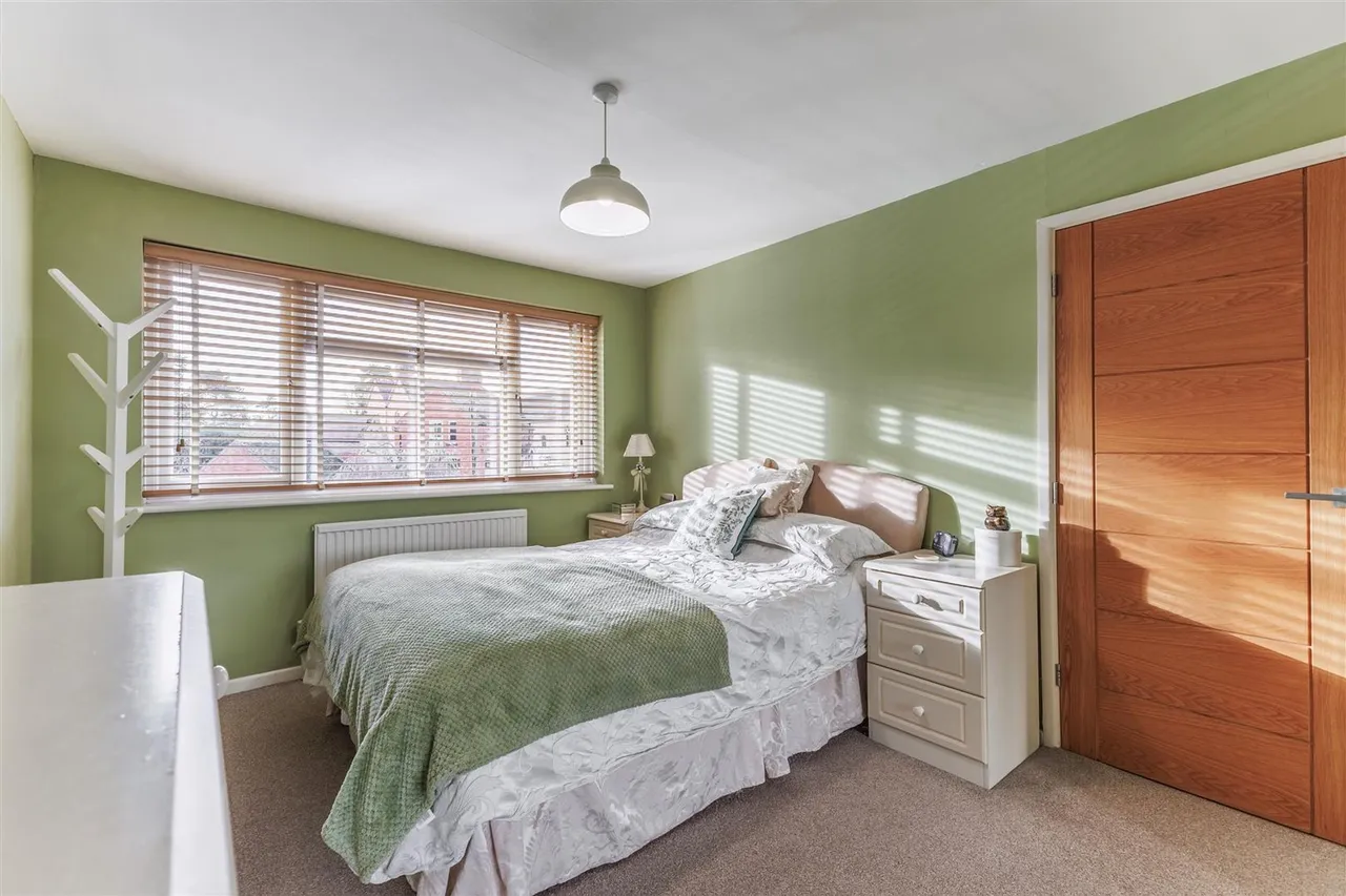 Brook Lane, Charlton, WR10, photo 12
