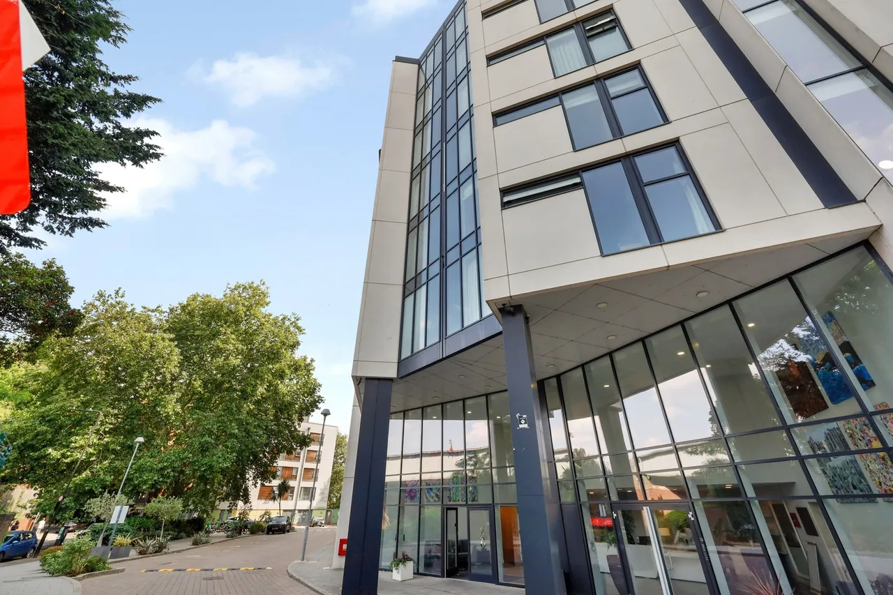 8 Edmunds House, Colonial Drive, London, W4 5HA, photo 14