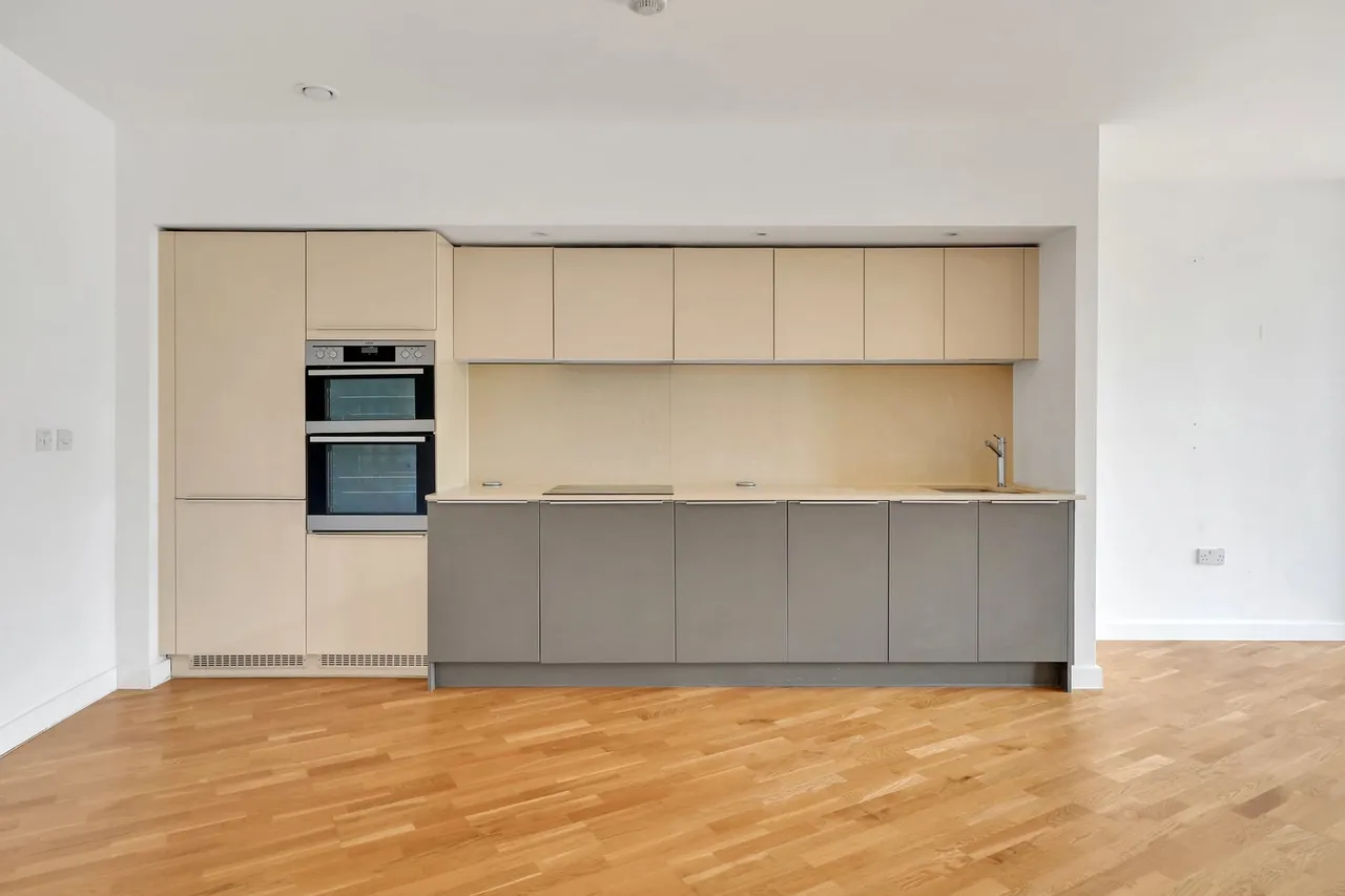 8 Edmunds House, Colonial Drive, London, W4 5HA, photo 5