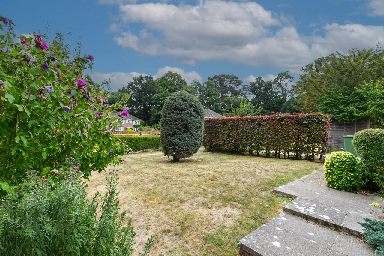 Rosedene Gardens, Fleet, GU51 4NQ, photo 18