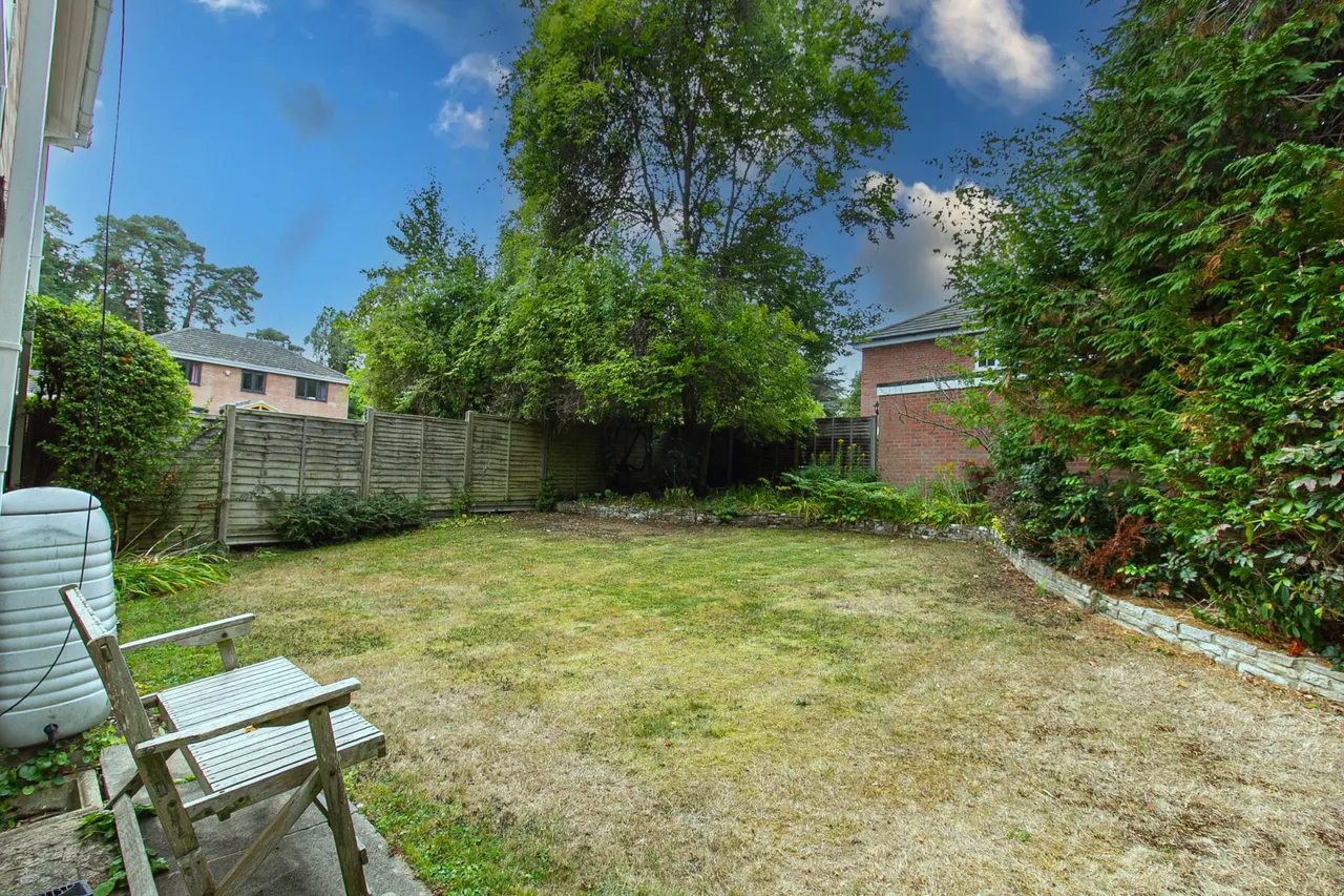 Rosedene Gardens, Fleet, GU51 4NQ, photo 19