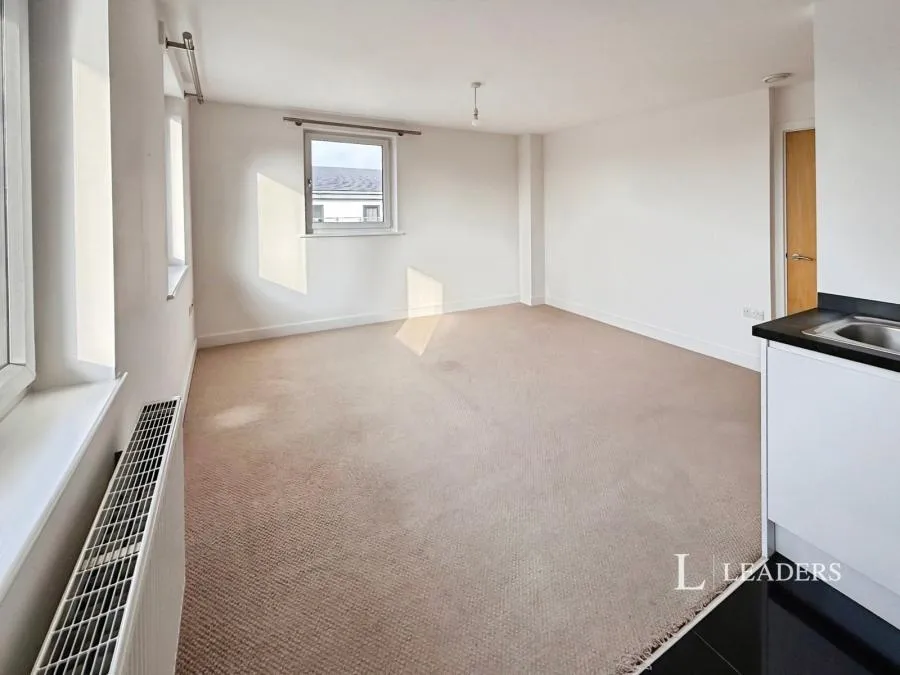 Cantelupe Road, East Grinstead, RH19, photo 4