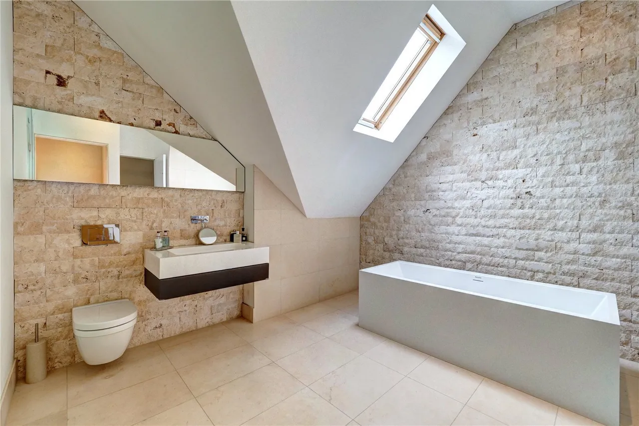 Macclesfield Road, Prestbury, SK10, photo 20