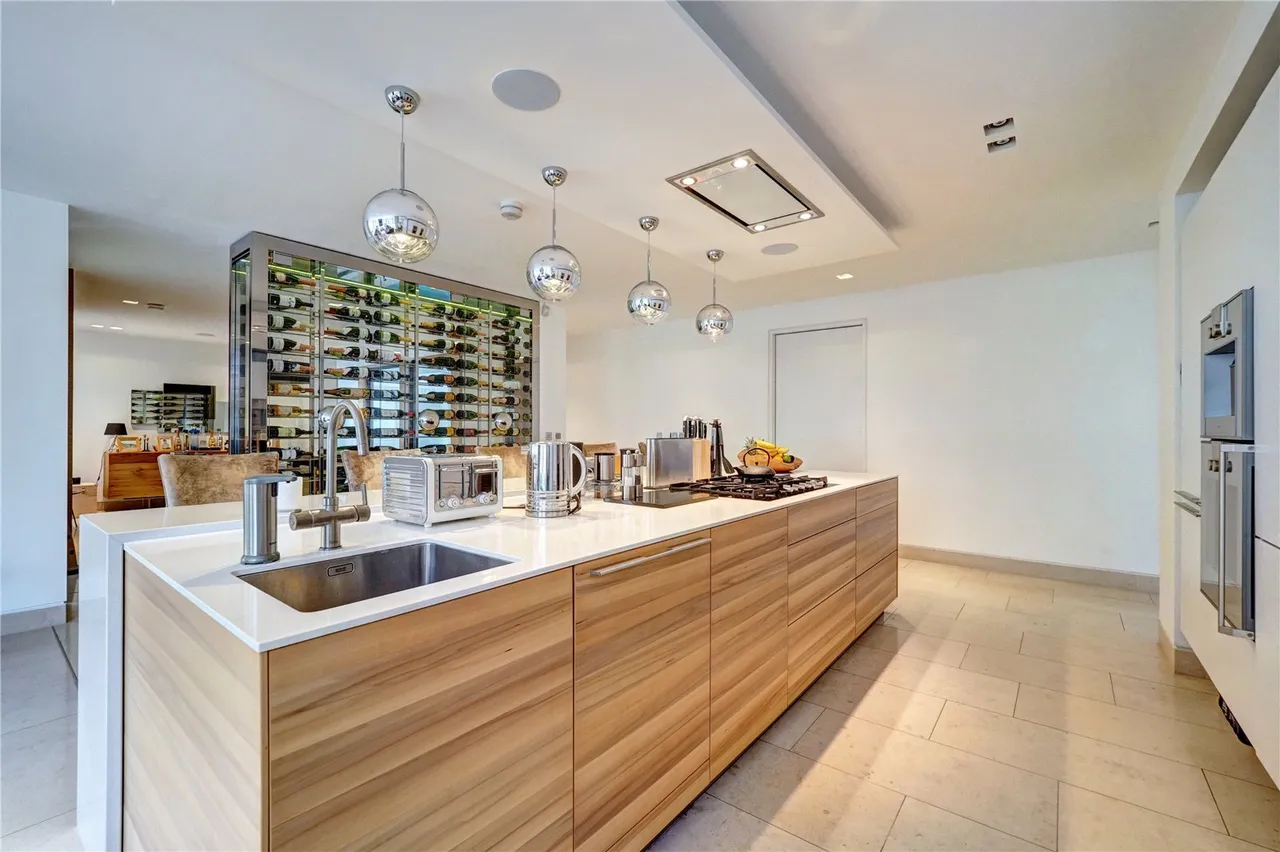 Macclesfield Road, Prestbury, SK10, photo 7