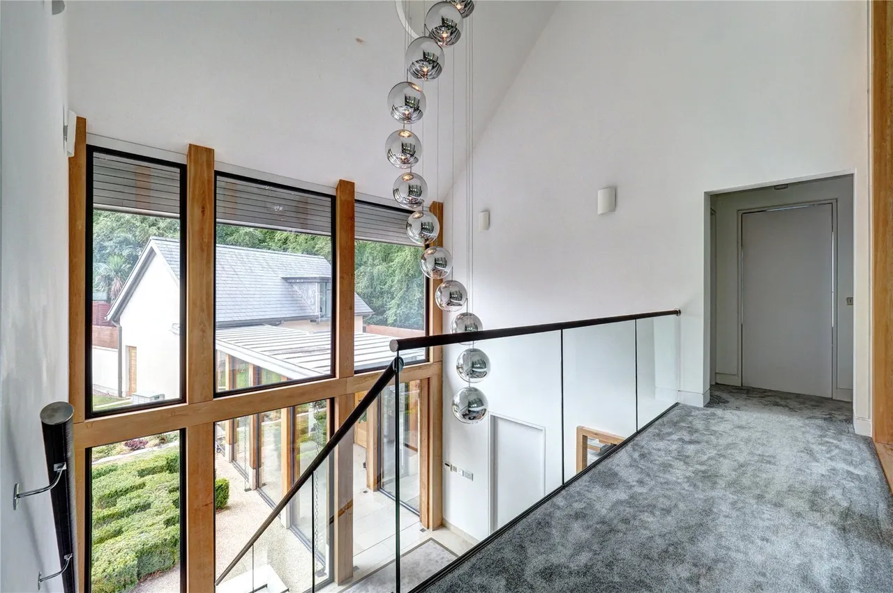 Macclesfield Road, Prestbury, SK10, photo 15